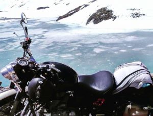 Read more about the article How to Rent a Bike for Ladakh
